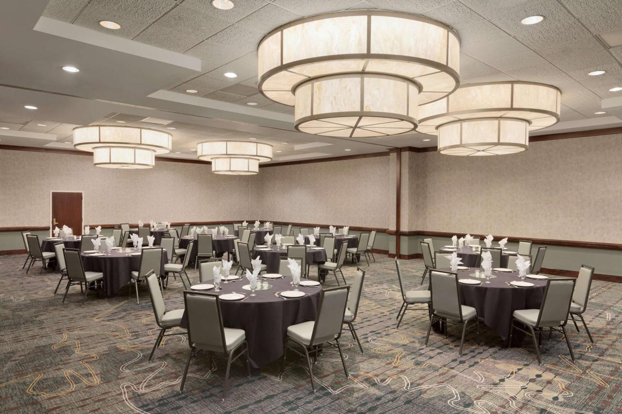 Embassy Suites By Hilton Chicago North Shore Deerfield Exterior foto
